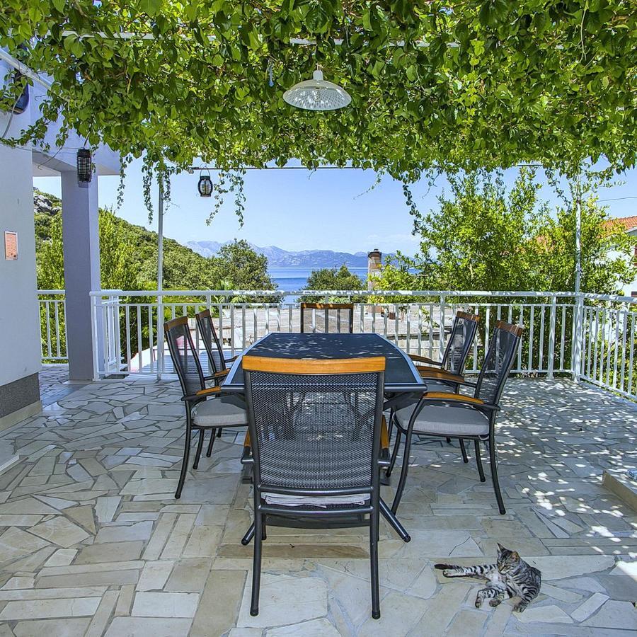 Apartament Vesela